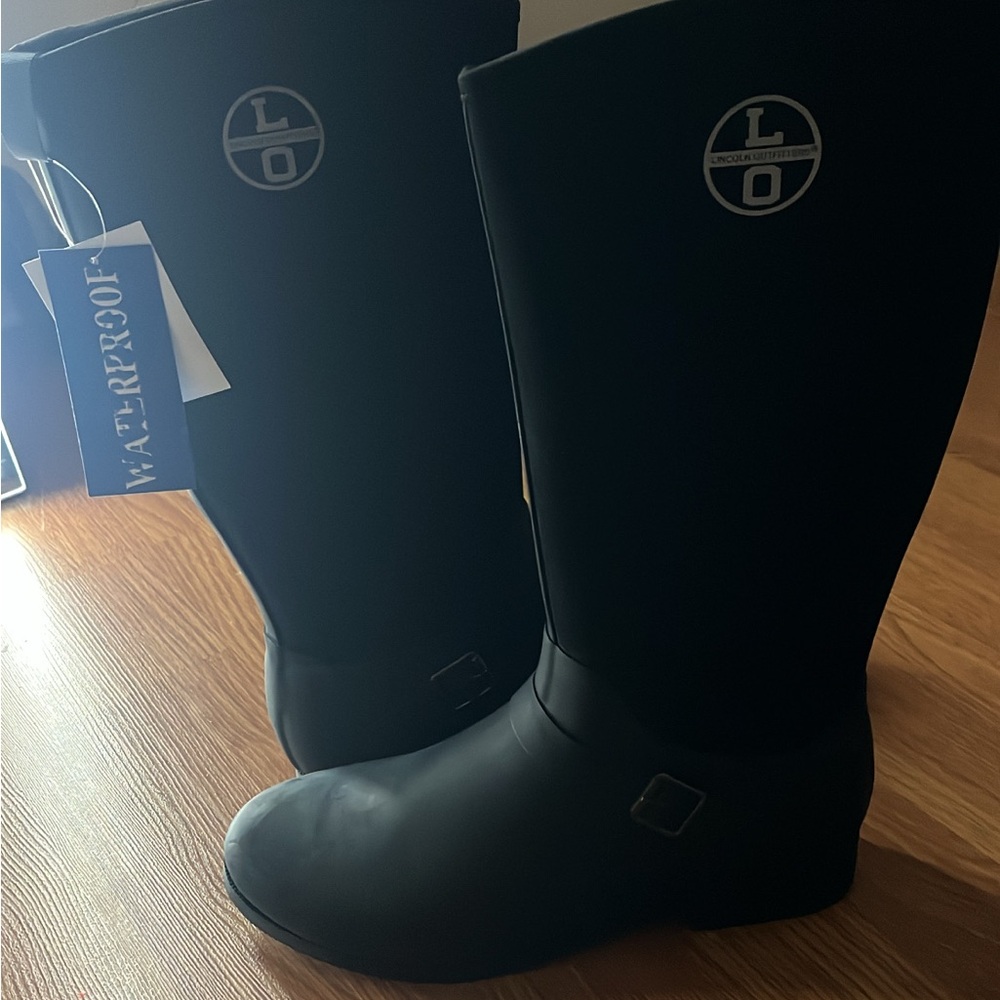 Rain-Ready Men's Black Waterproof Boots